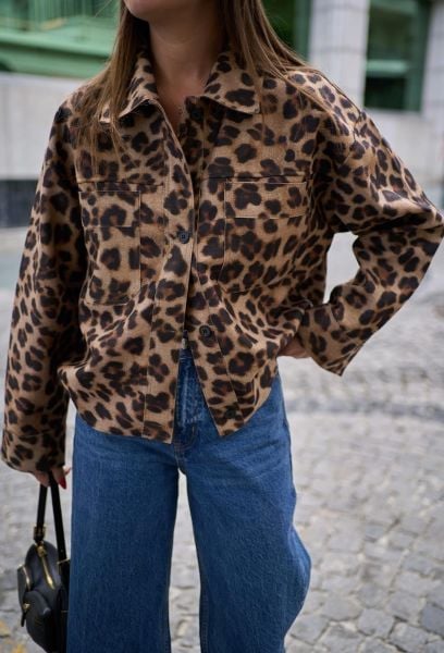 KAŞE LEOPAR DESENLİ GÖMLEK