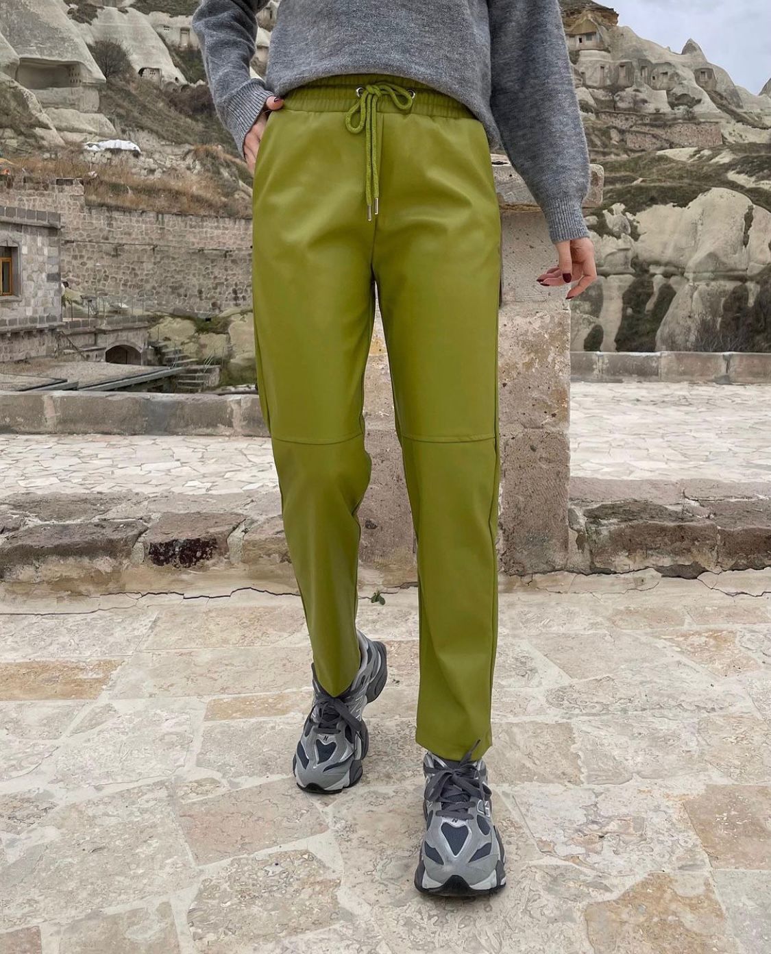 HAVUÇ MODEL DERİ PANTOLON