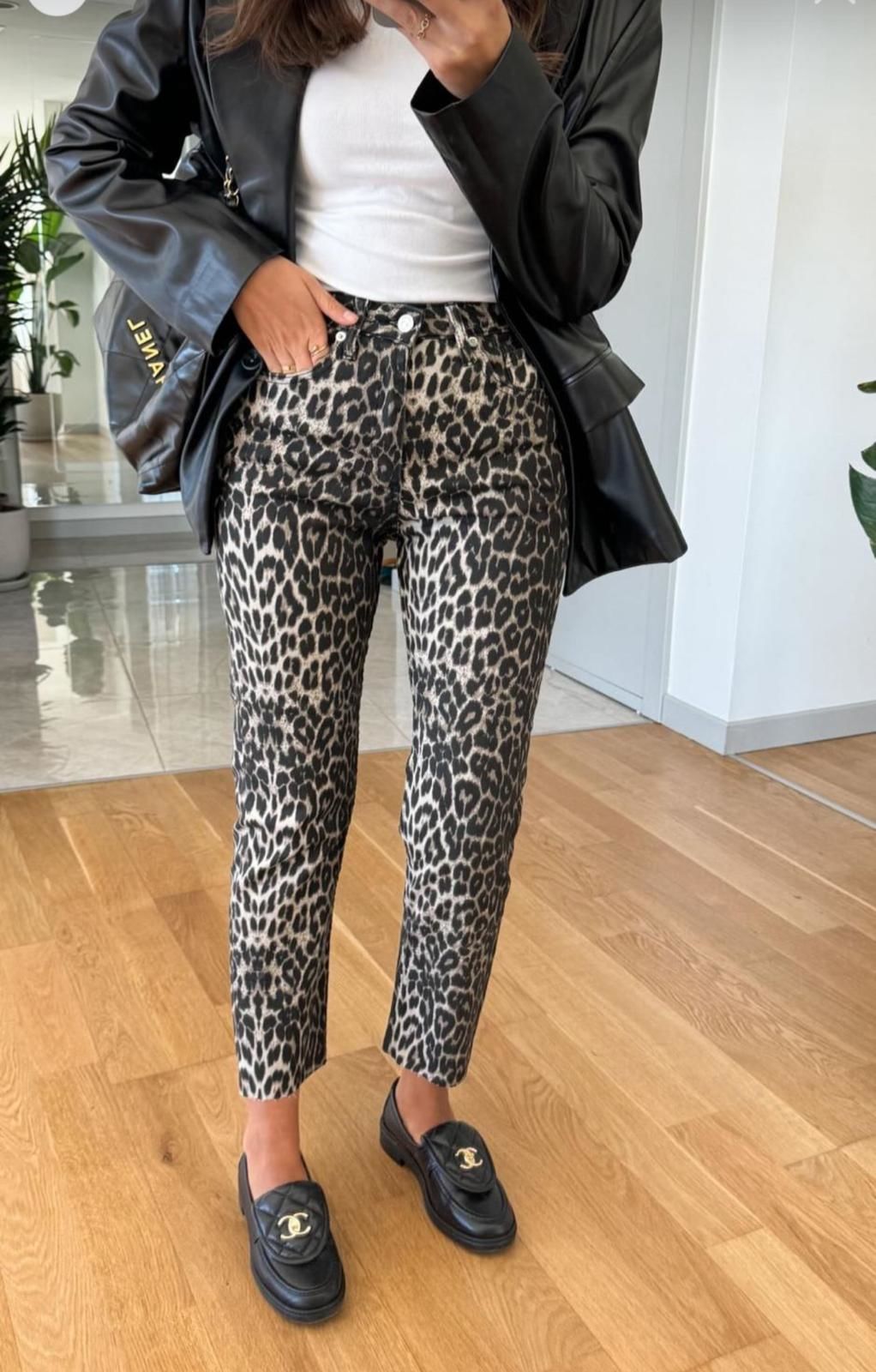 ORJINAL MARKA LEOPAR DETAYLI KOT PANTOLON