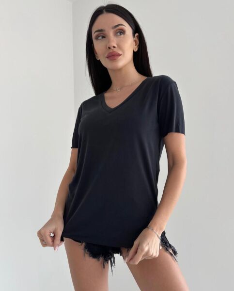 ORJINAL MARKA V YAKA T-SHİRT