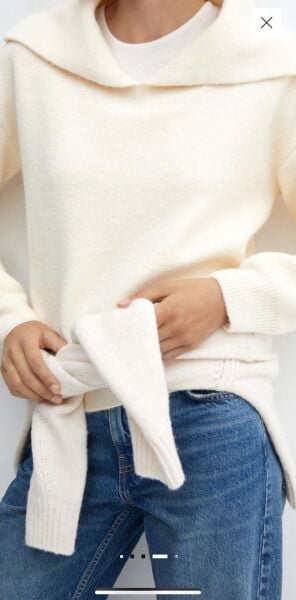 YAKA DETAYLI YUMOŞ KAZAK