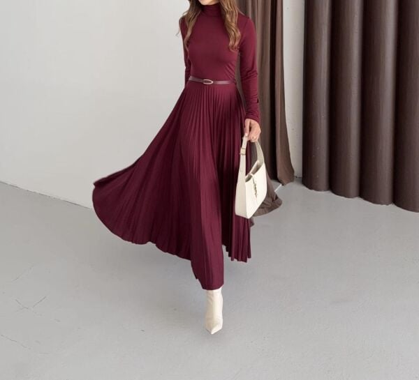 PİLE DETAYLI MAXİ BOY ELBİSE