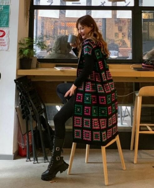 TRİKO DESENLI HIRKA
