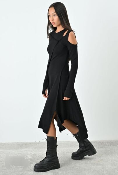 KOL DETAYLI ASIMETRİK İTHAL ELBISE