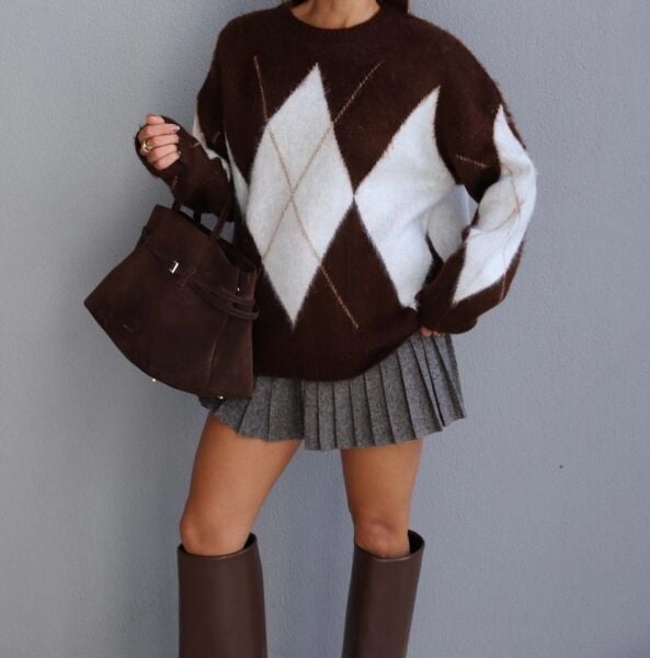 RAHAT KALIP BAKLAVA DESENLİ KAZAK