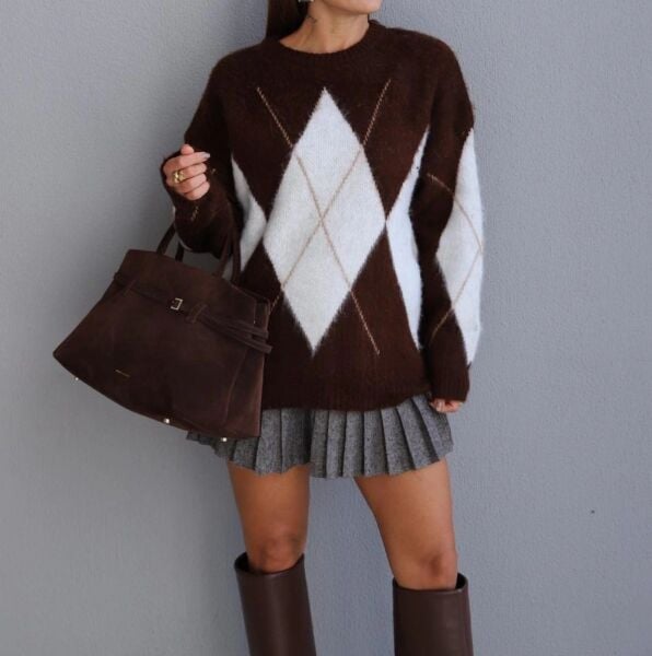 RAHAT KALIP BAKLAVA DESENLİ KAZAK