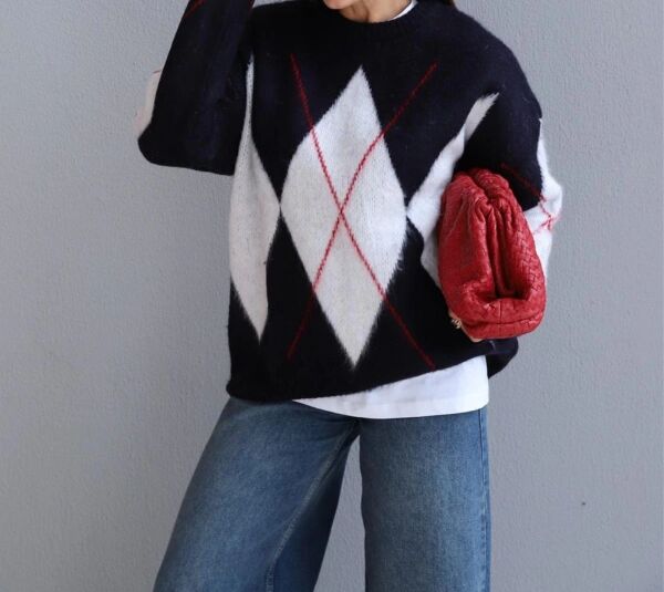 RAHAT KALIP BAKLAVA DESENLİ KAZAK