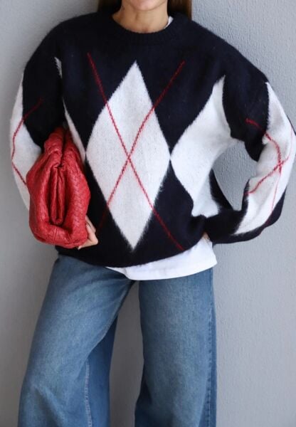 RAHAT KALIP BAKLAVA DESENLİ KAZAK