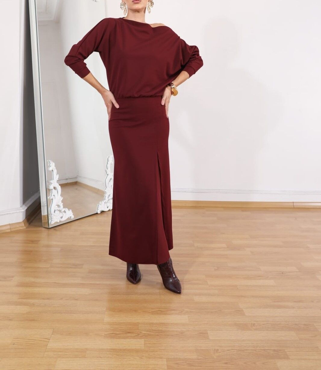 SCUBA KREP KUMAŞ YIRTMAÇ DETAYLI ELBİSE