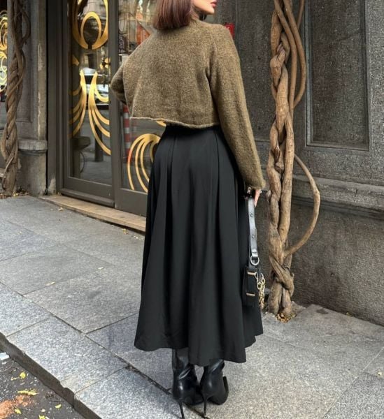 KEMERLİ CEPLİ ETEK