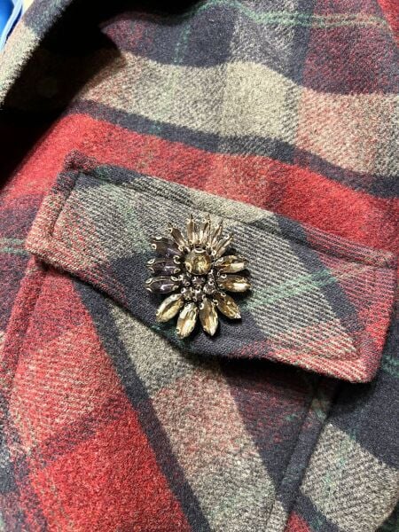 BROŞ DETAYLI ODUNCU GÖMLEK CEKET