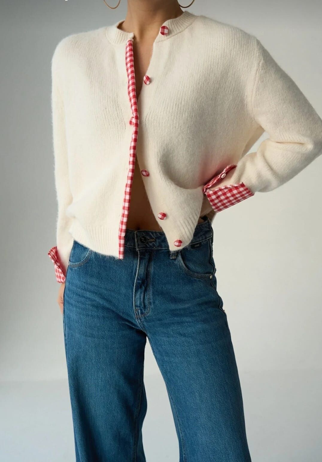 KOL DETAYLI YUMOŞ HIRKA