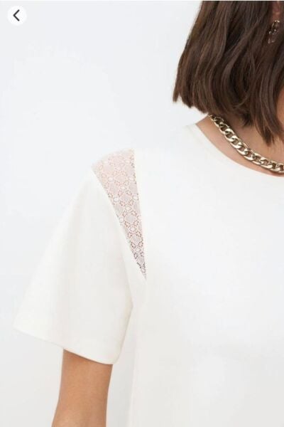 ORJINAL MARKA MODEL KOL DETAYLI T-SHIRT