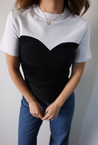 MARKA MODEL T-SHIRT